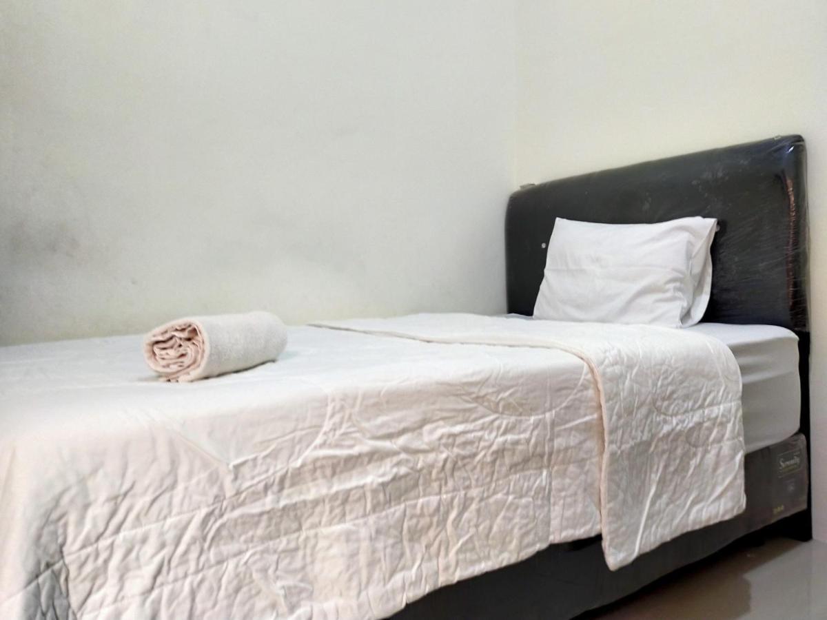 Homestay Danesti Syariah Near Bandara Sultan Hasanuddin Makassar Dış mekan fotoğraf