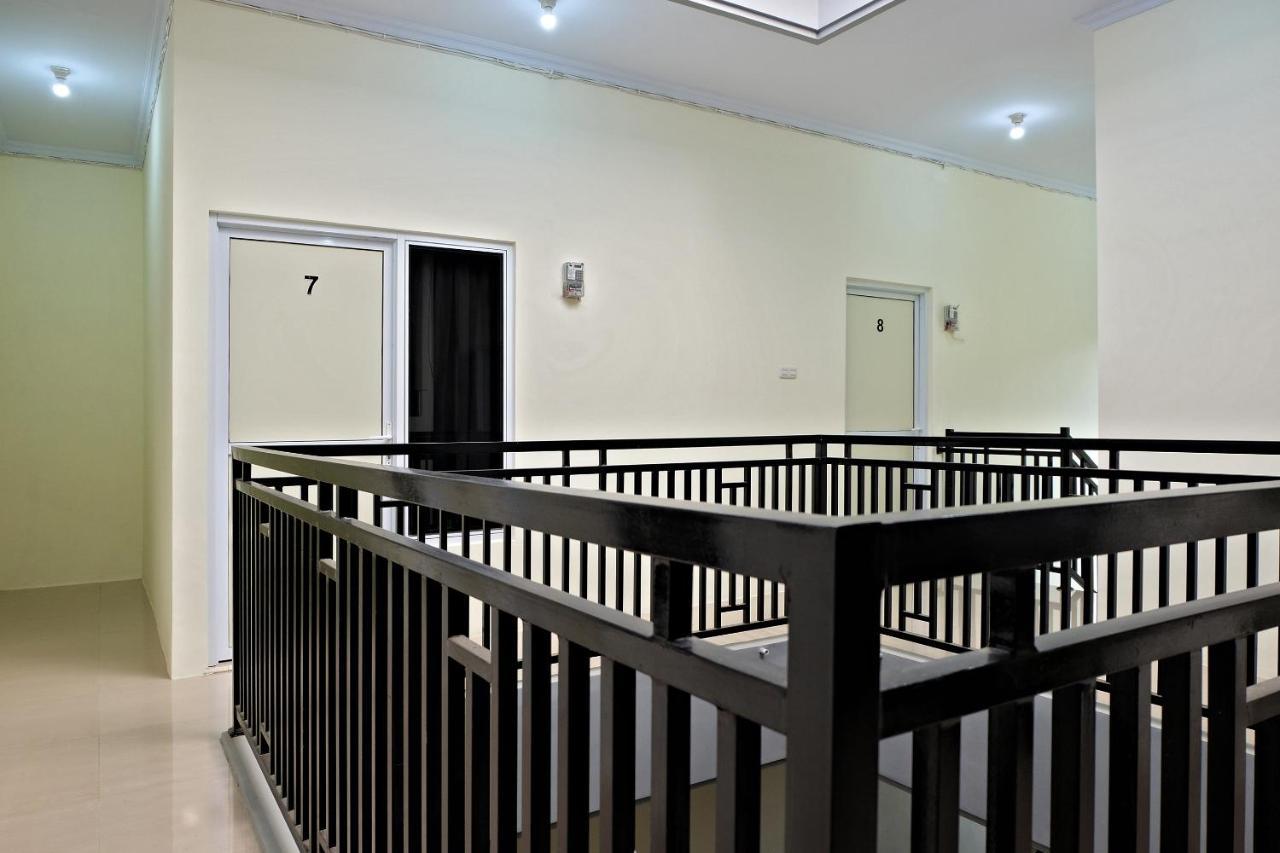 Homestay Danesti Syariah Near Bandara Sultan Hasanuddin Makassar Dış mekan fotoğraf